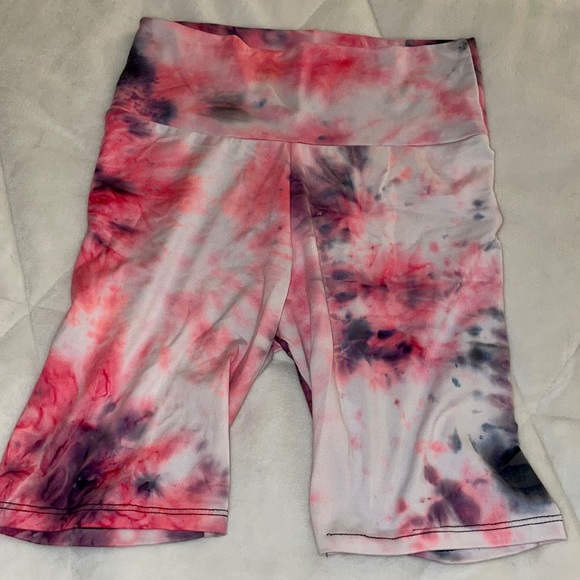 💕Never worn tie-dye biker shorts- offers welcomed!!!!!💕 - Picture 3 of 5